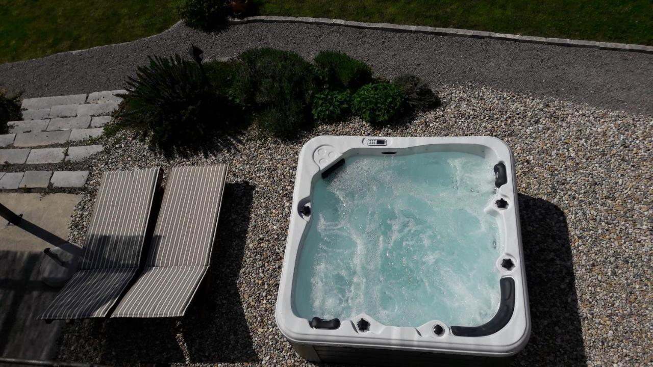 Holiday Home Ivana Pasjak Ngoại thất bức ảnh